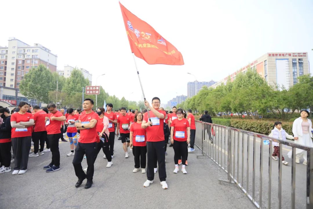 砥礪初心使命，汲取奮進(jìn)力量丨花花牛乳業(yè)集團(tuán)黨委組織開展學(xué)習(xí)“焦裕祿精神”主題黨日活動(dòng)